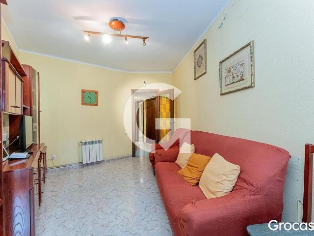 Piso en venta en calle De Santiago Ramon y Cajal, Hospitalet de Llobregat, L´, de 62 m² 3 habitaciones por 269.000