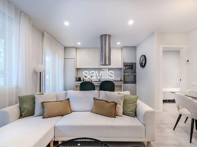 Piso en venta en calle De Sardenya, Barcelona, de 81 m² 3 habitaciones por 535.000