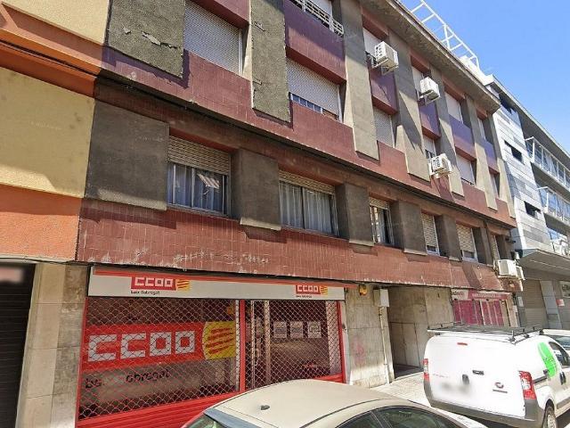 Piso en venta en calle De Sarrià, Gavà, de 73 m² 3 habitaciones por 188.000