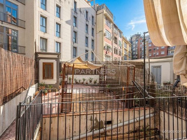 Piso en venta en calle De Sepúlveda, Barcelona, de 104 m² 3 habitaciones por 750.000