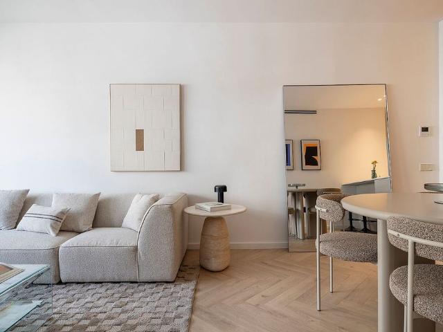 Piso en venta en calle De Sepúlveda, Barcelona, de 112 m² 2 habitaciones por 710.000