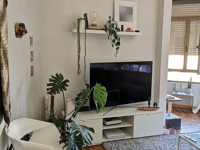 Piso en venta en calle De Sepúlveda, Barcelona, de 76 m² 3 habitaciones por 405.000