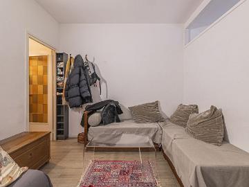 Piso en venta en calle De Sepúlveda, Barcelona, de 99 m² 4 habitaciones por 530.000