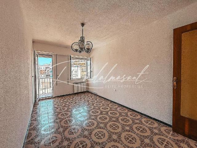 Piso en venta en calle De Sevilla, Tarragona, de 59 m² 2 habitaciones por 165.000
