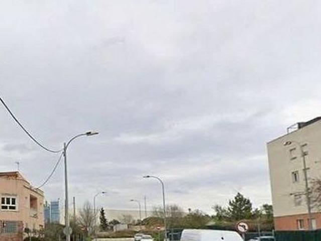 Piso en venta en calle De Sevilla, Vilanova i La Geltrú, de 94 m² 2 habitaciones por 165.000
