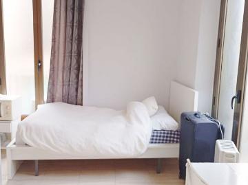 Piso en venta en calle De Simó Oller, Barcelona, de 133 m² 5 habitaciones por 650.000