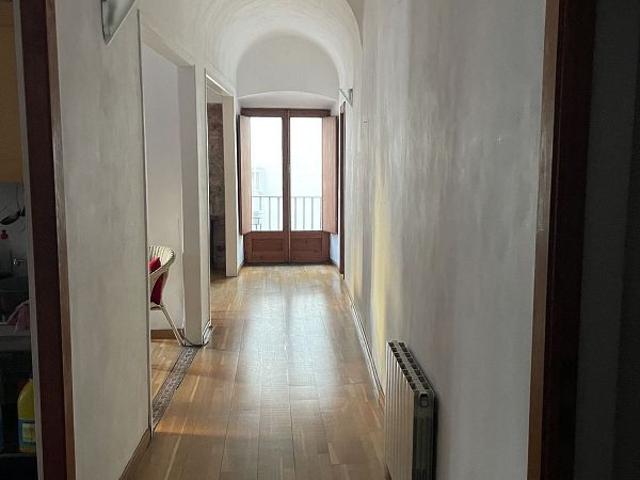 Piso en venta en calle De Simó Oller, Barcelona, de 85 m² 2 habitaciones por 310.000