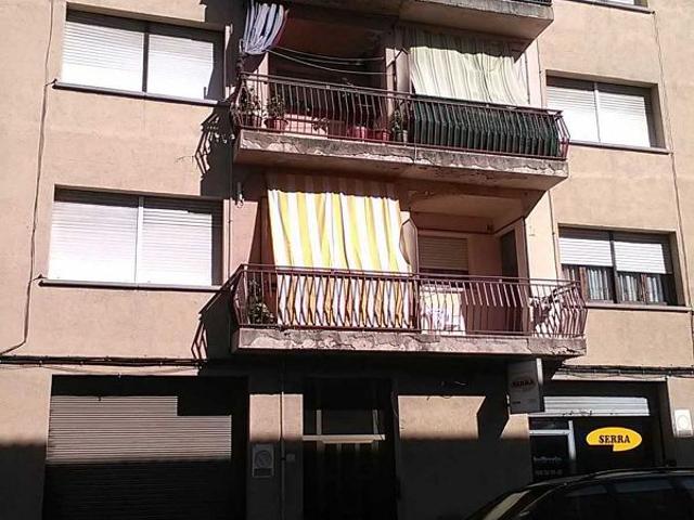 Piso en venta en calle De Sogorb, Manlleu, de 100 m² 1 habitación por 73.900