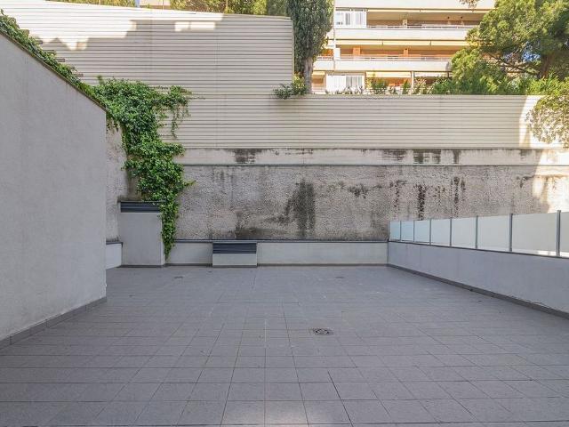 Piso en venta en calle De Sor Eulàlia D'anzizu, Barcelona, de 47 m² 1 habitación por 690.000
