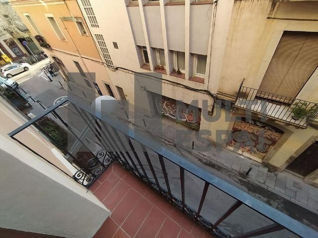 Piso en venta en calle De Tagamanent, Barcelona, de 69 m² 2 habitaciones por 430.000