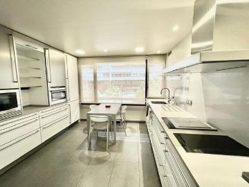 Piso en venta en calle De Tarragona, Barcelona, de 75 m² 2 habitaciones por 519.000