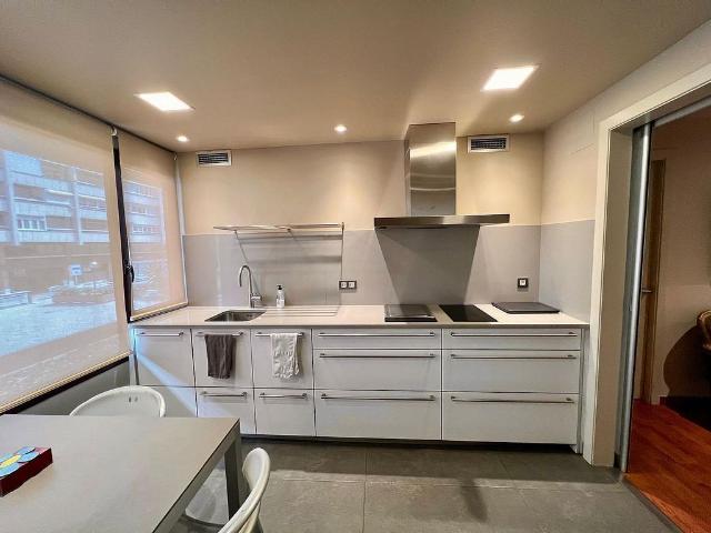 Piso en venta en calle De Tarragona, Barcelona, de 85 m² 2 habitaciones por 495.000