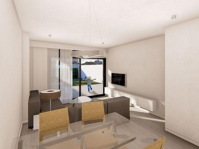 Piso en venta en calle De Terrassa, Rubí, de 137 m² 4 habitaciones por 369.000