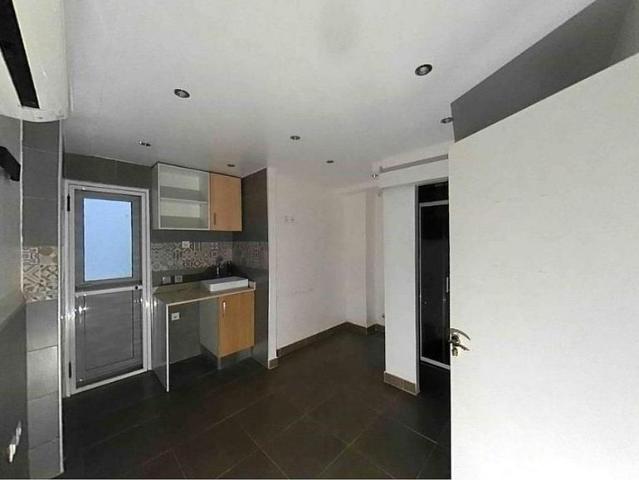 Piso en venta en calle De Tolrà, Barcelona, de 60 m² 5 habitaciones por 350.000