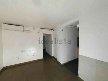 Piso en venta en calle De Tolrà, Barcelona, de 103 m² 6 habitaciones por 350.000