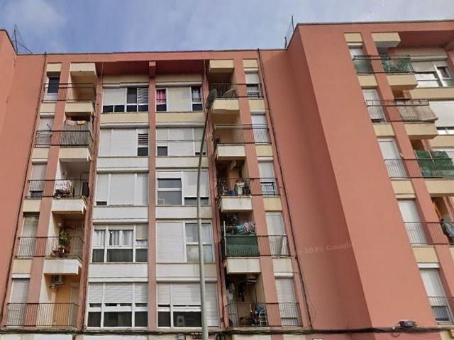 Piso en venta en calle De Torras i Bages, Salt, de 61 m² 1 habitación por 42.400