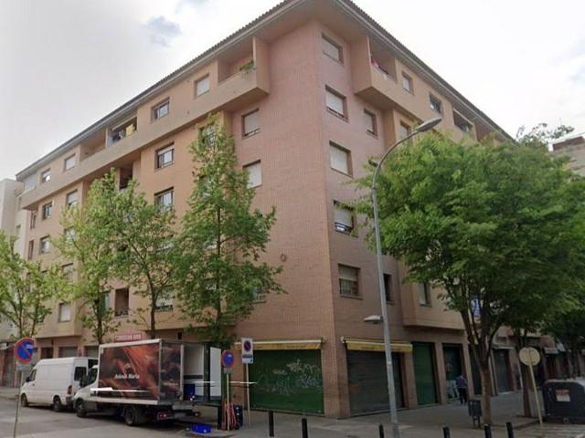 Piso en venta en calle De Torras i Bages, Salt, de 89 m² 2 habitaciones por 65.000