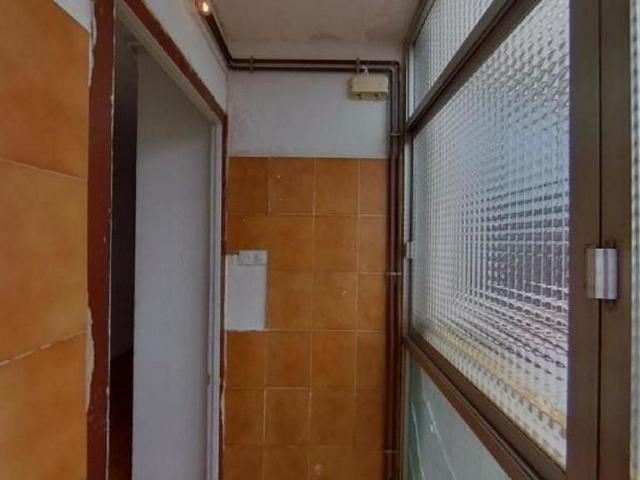Piso en venta en calle De València, Mataró, de 86 m² 3 habitaciones por 110.900