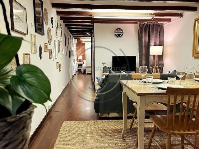 Piso en venta en calle De València, Barcelona, de 49 m² 1 habitación por 445.000