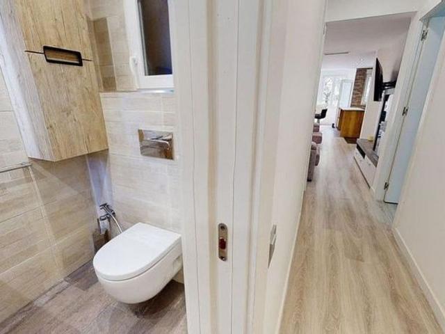 Piso en venta en calle De València, Barcelona, de 76 m² 2 habitaciones por 530.000