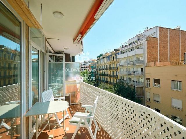 Piso en venta en calle De València, Barcelona, de 92 m² 4 habitaciones por 580.000