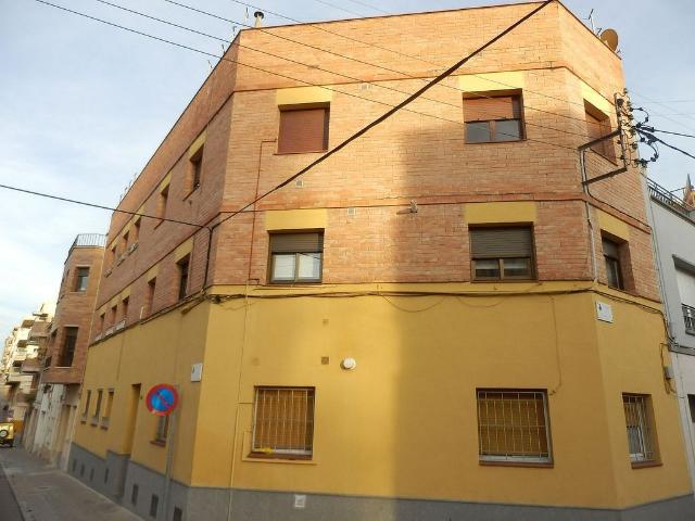 Piso en venta en calle De València, Sant Sadurní d´Anoia, de 68 m² 3 habitaciones por 125.000