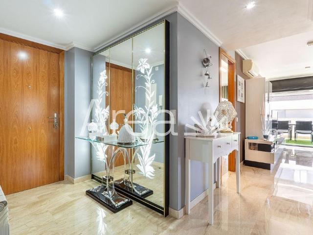 Piso en venta en calle De Vallveric, Mataró, de 85 m² 3 habitaciones por 440.000