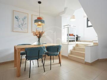 Dúplex en venta en calle De Valldoreix, Barcelona, de 68 m² 2 habitaciones por 450.000