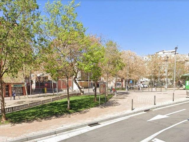 Piso en venta en calle De Vallparda, Hospitalet de Llobregat, L´, de 52 m² 3 habitaciones por 44.000