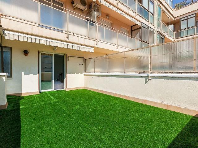 Piso en venta en calle De Valls, Terrassa, de 85 m² 4 habitaciones por 295.000