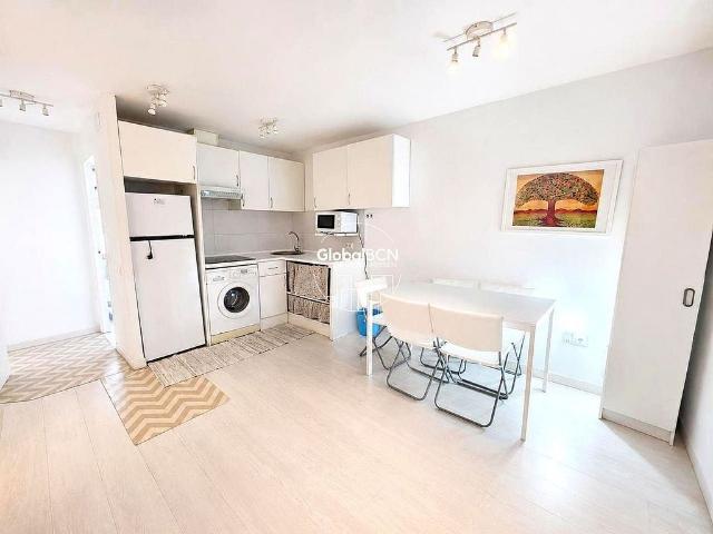 Piso en venta en calle De Vaquer, Hospitalet de Llobregat, L´, de 100 m² 6 habitaciones por 350.000
