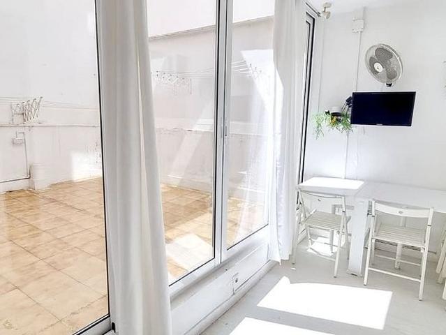 Piso en venta en calle De Vaquer, Hospitalet de Llobregat, L´, de 133 m² 6 habitaciones por 350.000