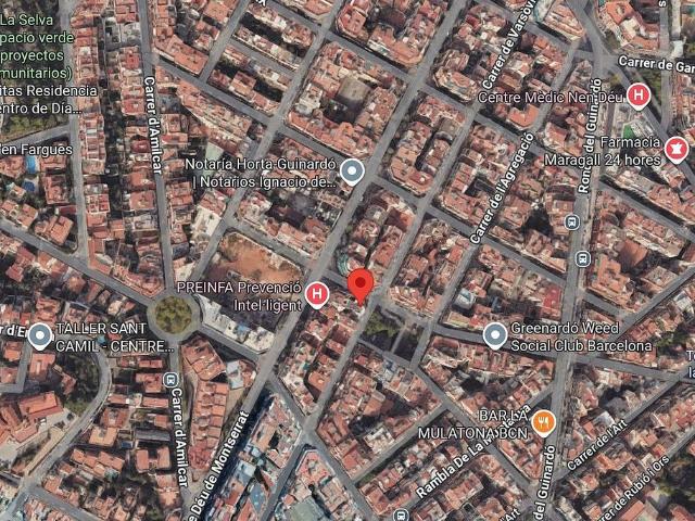 Piso en venta en calle De Varsòvia, Barcelona, de 120 m² 4 habitaciones por 544.000