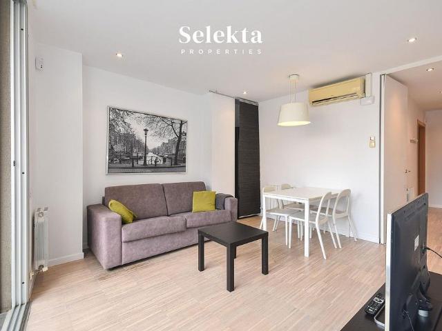 Piso en venta en calle De Verdi, Barcelona, de 41 m² 1 habitación por 375.000