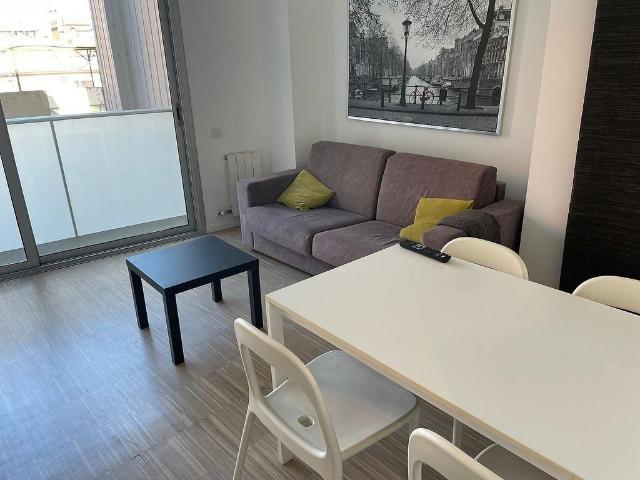 Piso en venta en calle De Verdi, Barcelona, de 49 m² 1 habitación por 375.000