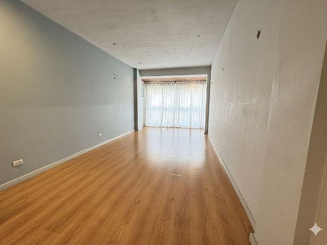 Piso en venta en calle De Verdi, Barcelona, de 95 m² 3 habitaciones por 510.000