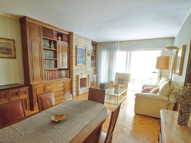 Piso en venta en calle De Vilamarí, Barcelona, de 153 m² 4 habitaciones por 650.000