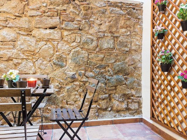 Piso en venta en calle De Vistalegre, Barcelona, de 62 m² 2 habitaciones por 215.000