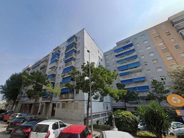 Piso en venta en calle De Xúquer, Terrassa, de 95 m² 3 habitaciones por 195.500