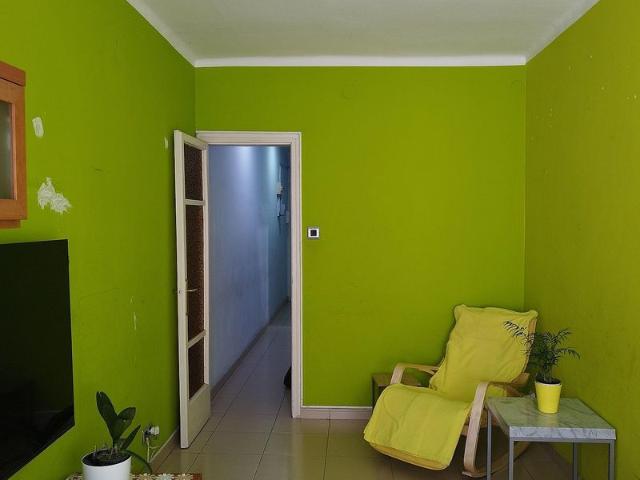 Piso en venta en calle De Xifré, Barcelona, de 59 m² 3 habitaciones por 325.000