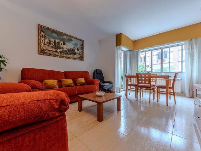 Piso en venta en calle D'eivissa, Tarragona, de 86 m² 3 habitaciones por 185.000