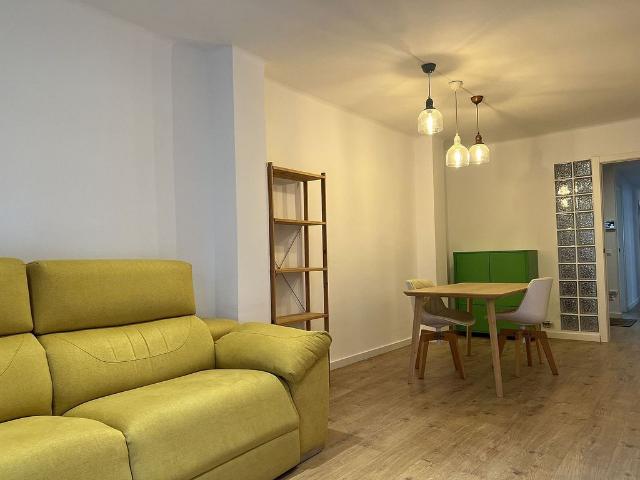 Piso en venta en calle D'eivissa, Tarragona, de 110 m² 3 habitaciones por 264.000