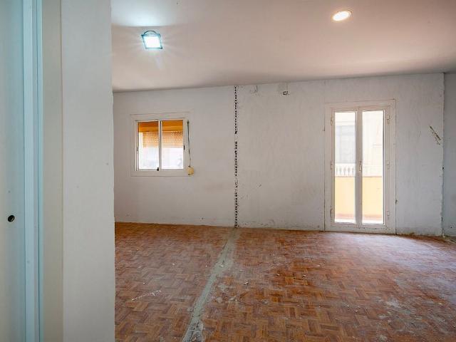 Piso en venta en calle Del Taquígraf Garriga, Barcelona, de 60 m² 2 habitaciones por 470.000