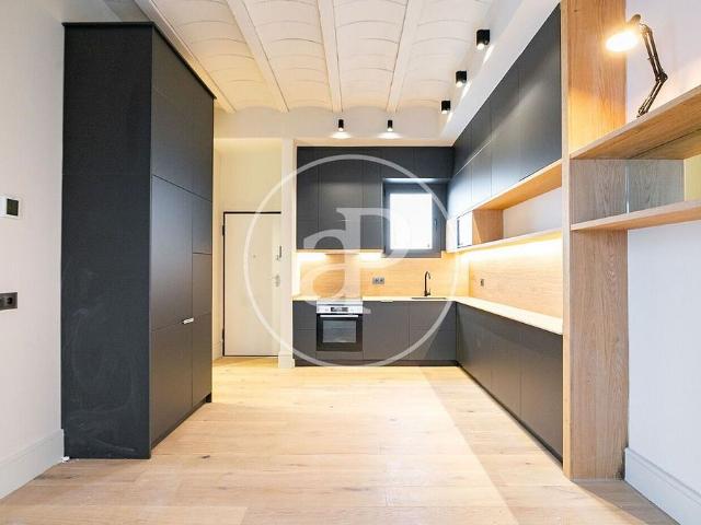 Estudio en venta en calle Del Torrent de Mariner, Barcelona, de 56 m² por 375.000