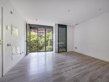 Piso en venta en calle Del Torrent de L'olla, Barcelona, de 54 m² 2 habitaciones por 500.000