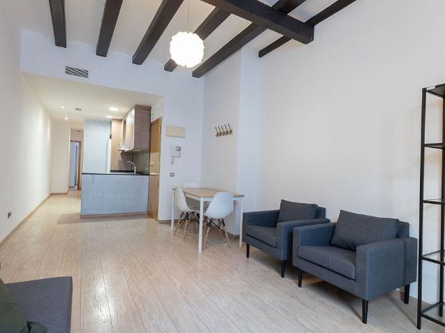 Piso en venta en calle Del Torrent de L'olla, Barcelona, de 63 m² 2 habitaciones por 380.000