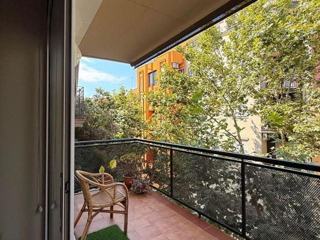 Piso en venta en calle Del Vallespir, Barcelona, de 70 m² 2 habitaciones por 500.000