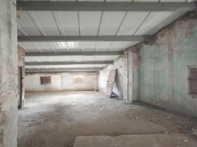 Piso en venta en calle Del Verger, Móra d´Ebre, de 63 m² 4 habitaciones por 30.000