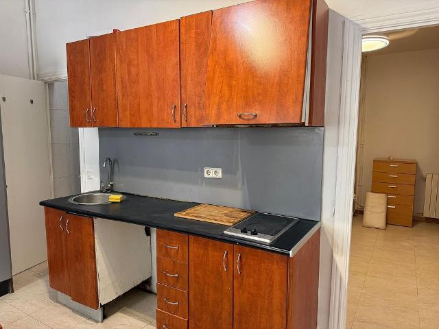 Piso en venta en calle Del Baró de Sant Lluís, Barcelona, de 60 m² 2 habitaciones por 157.000