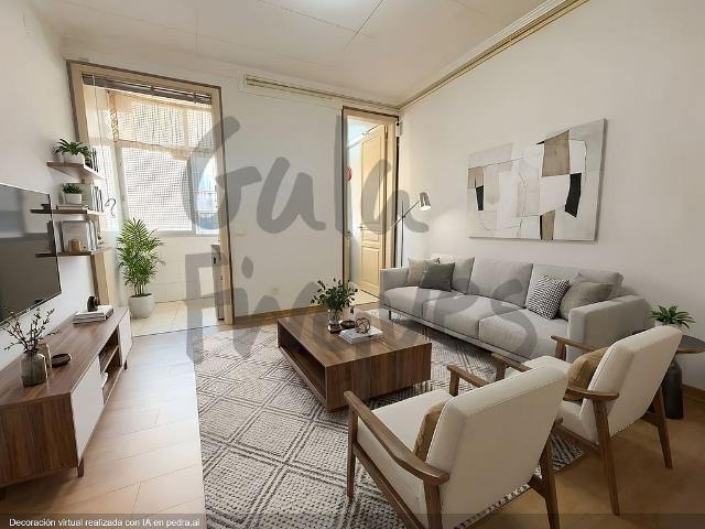 Piso en venta en calle Del Bisbe Laguarda, Barcelona, de 79 m² 3 habitaciones por 368.000